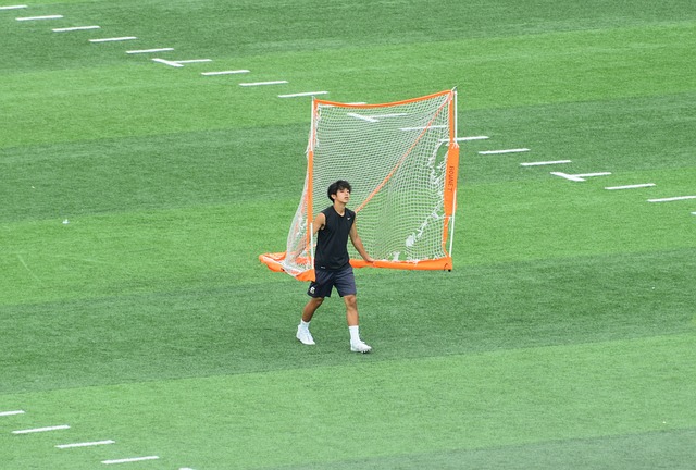 的中位封